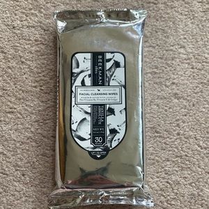 Beekman 1802 face wipes